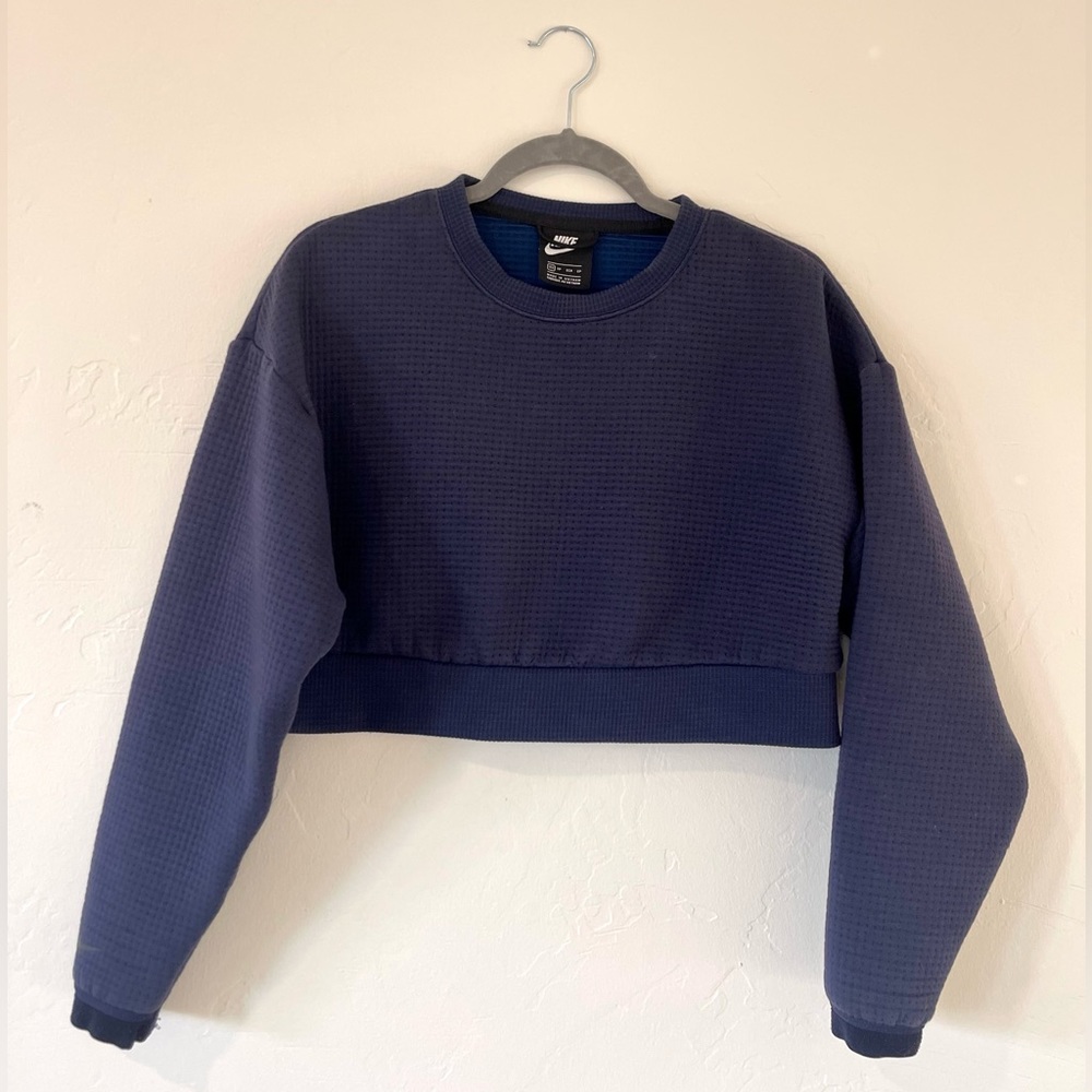 Nike cropped navy blue sweatshirt, size S